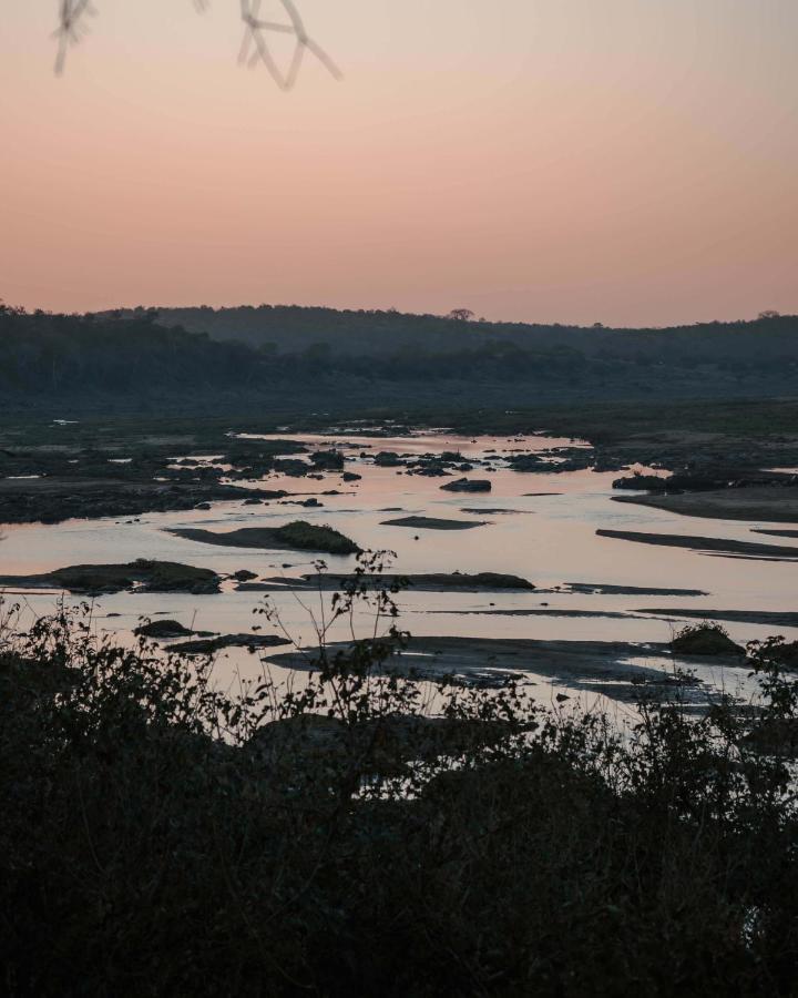 שמורת צייד בלולה Maninghi Lodge מראה חיצוני תמונה